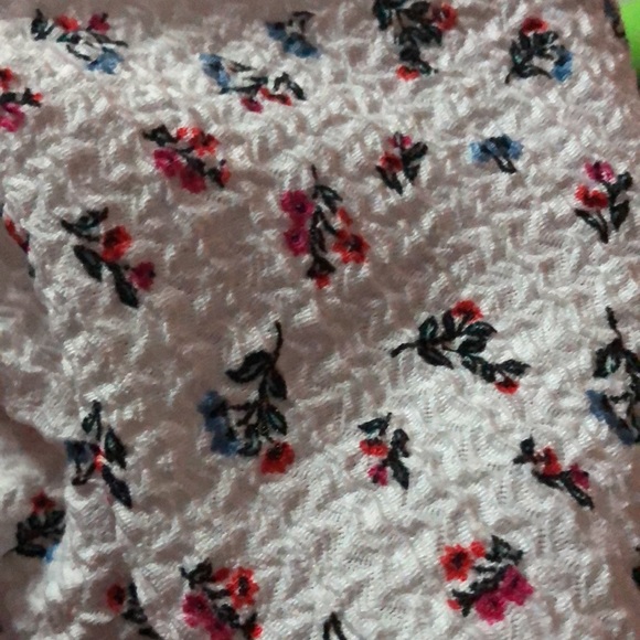 Floral Draped Sleeve Top - Picture 4 of 4